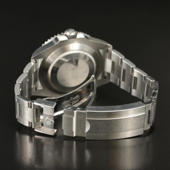 (Sold) 2018 43 mm Rolex Sea-Dweller Red Oyster Perpetual Date Wristwatch - Picture 14 of 15